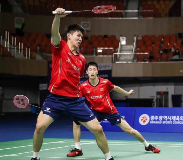 此外司力达律师事务所、宝维斯律师事务所、高盛集团和摩根大通充当本次收购的顾问。